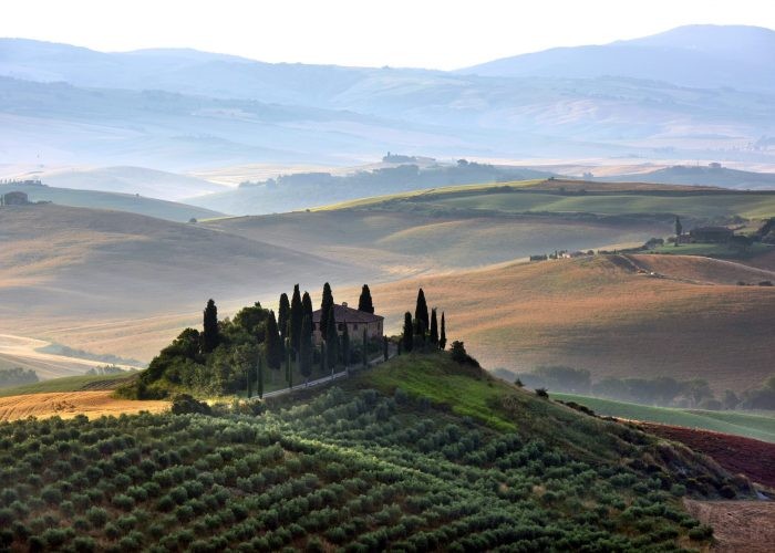 valdorcia-toscana-ritiro-yoga-2025
