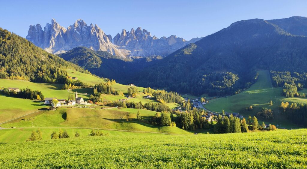 ritiro-yoga-agosto-dolomiti-val-di-sole-2048x1536